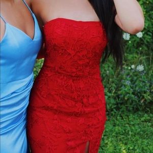 SHERRI HILL red lace prom dress. size 4. designer!